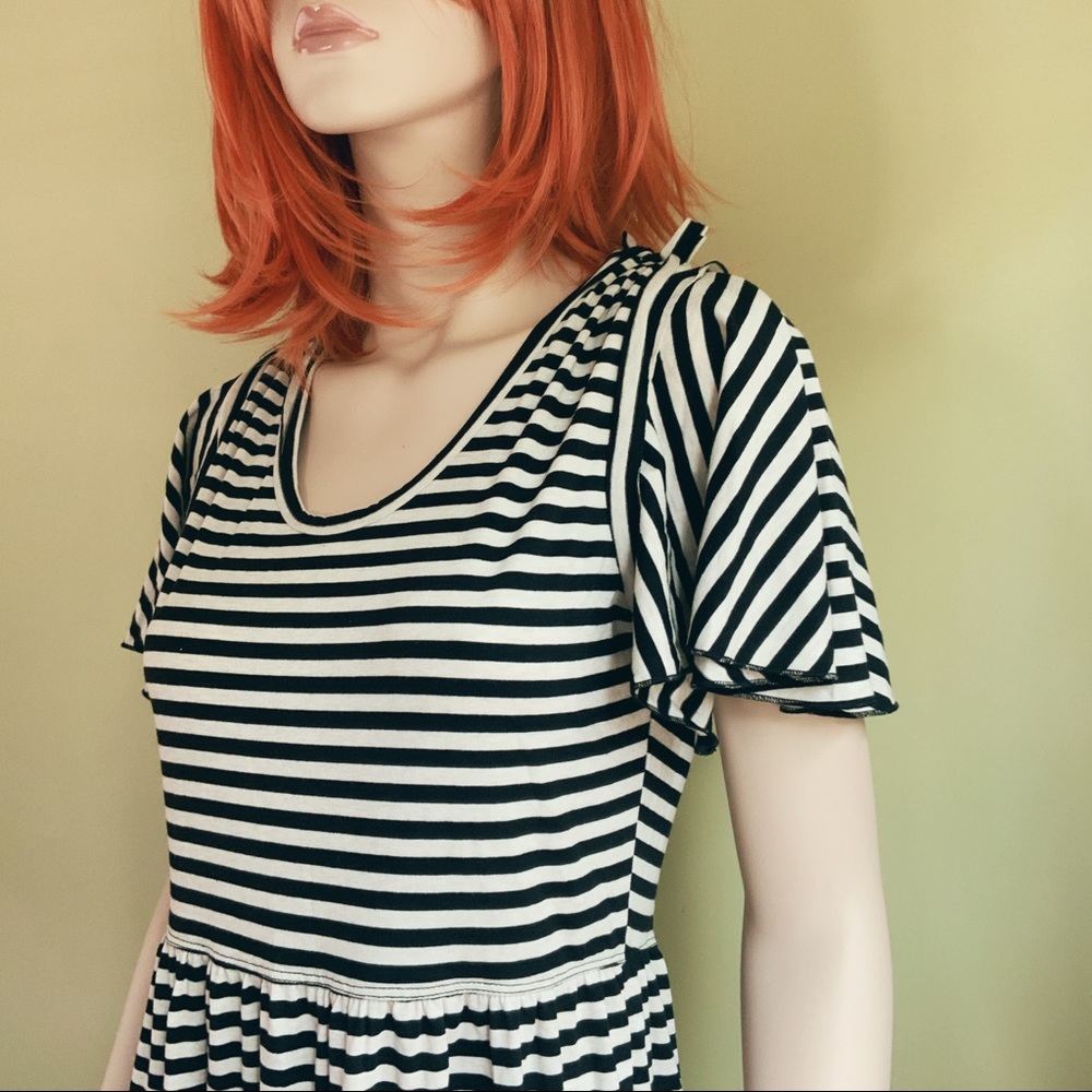 Rare Find! Suzanne Betro Black White Striped Flowy Midi Dress Ruffle Sleeve S - Picture 14 of 16